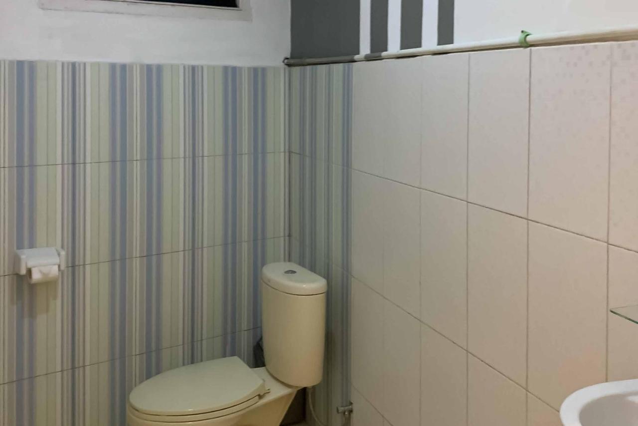 Hotel Ananda Syariah Redpartner Bukittinggi Exteriör bild