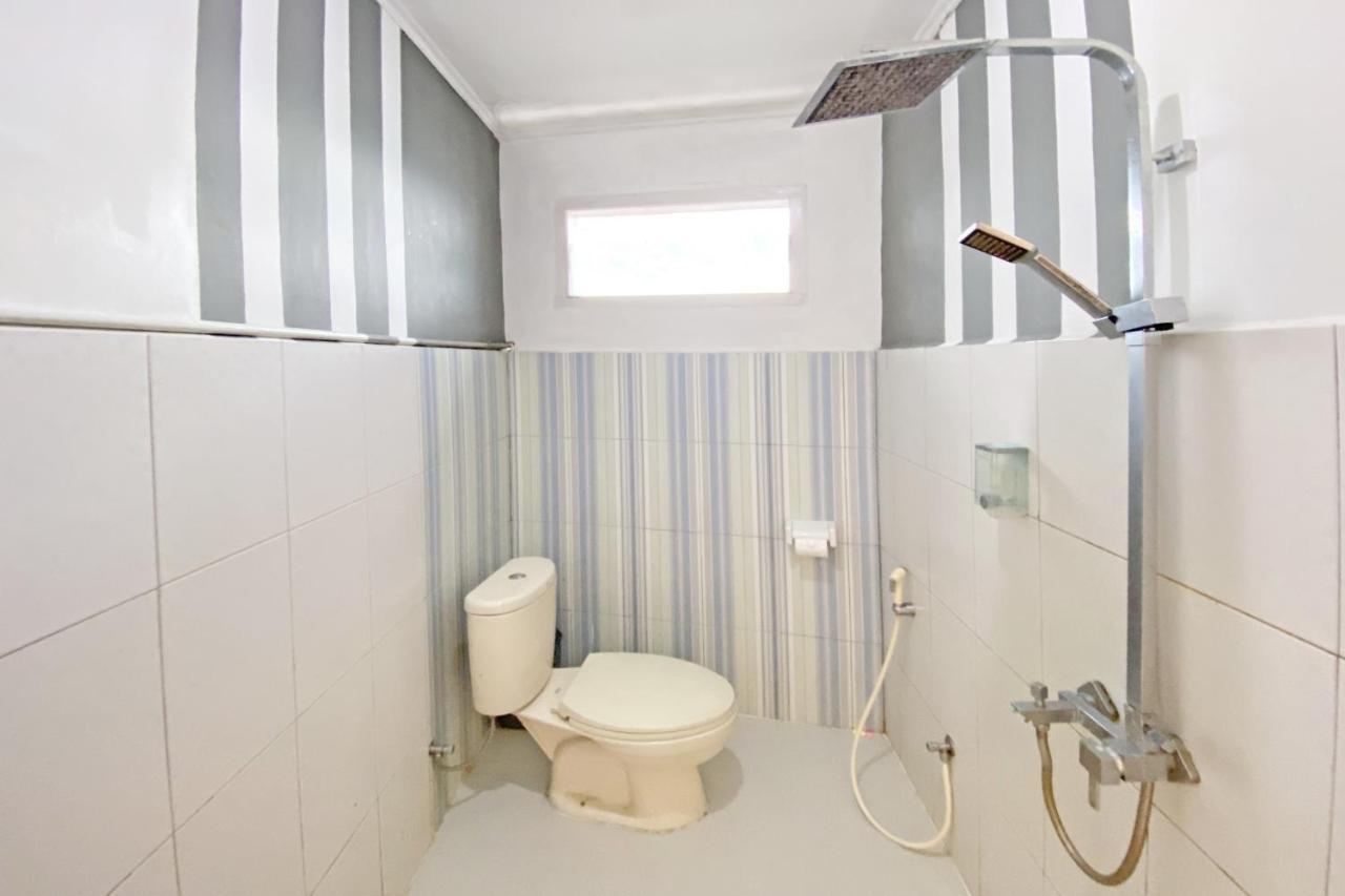 Hotel Ananda Syariah Redpartner Bukittinggi Exteriör bild